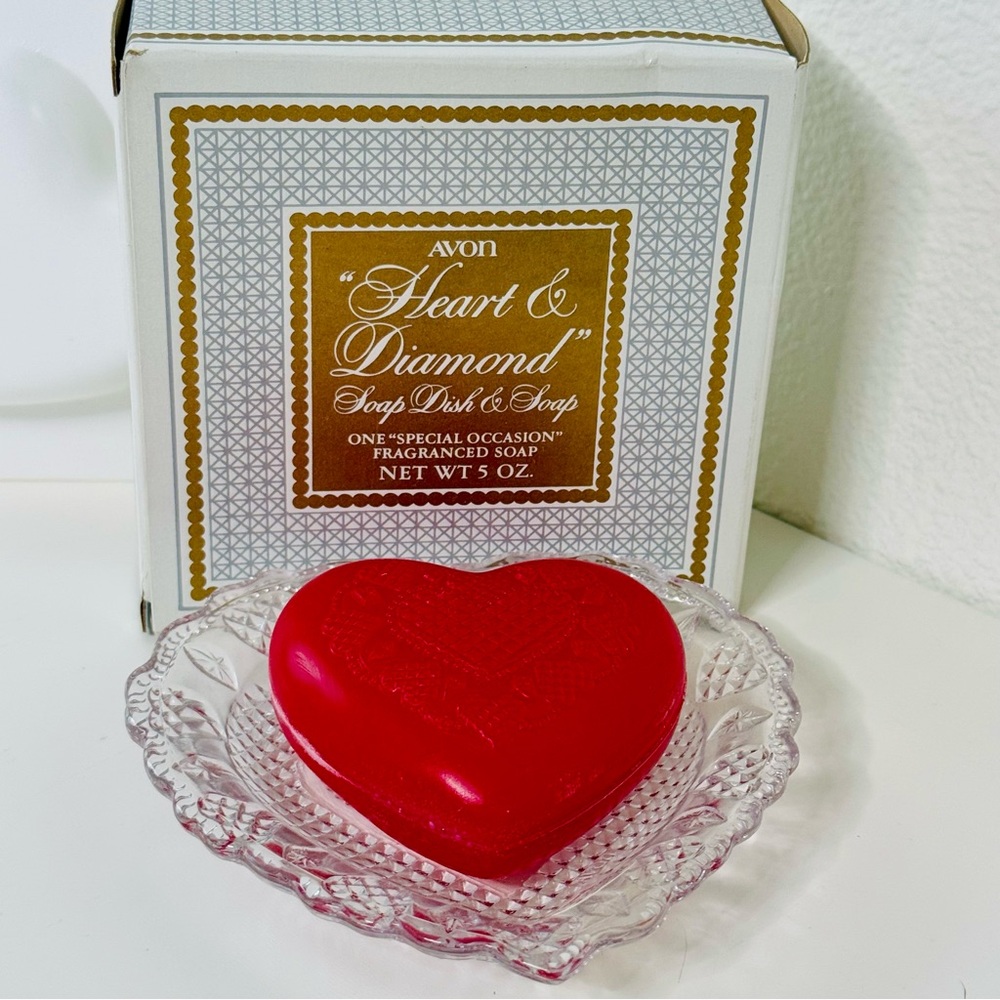 Vintage 1970’s Avon by Fostoria Heart & Diamond Soap Dish w/ Red Heart Soap-Set
